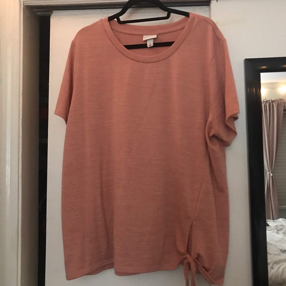 *Never Worn* Ava + Viv 2X Top